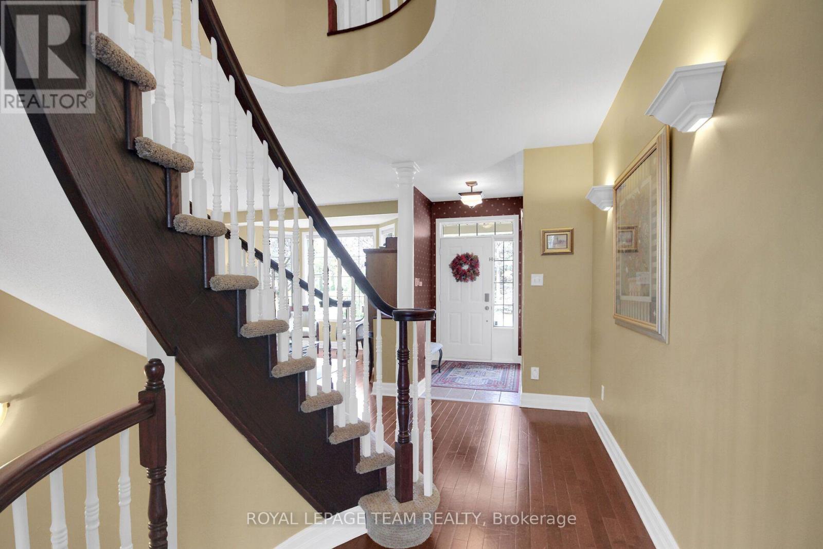 9 Mersey Drive, Ottawa, Ontario K2K 3A8 - Photo 3 - X14082098