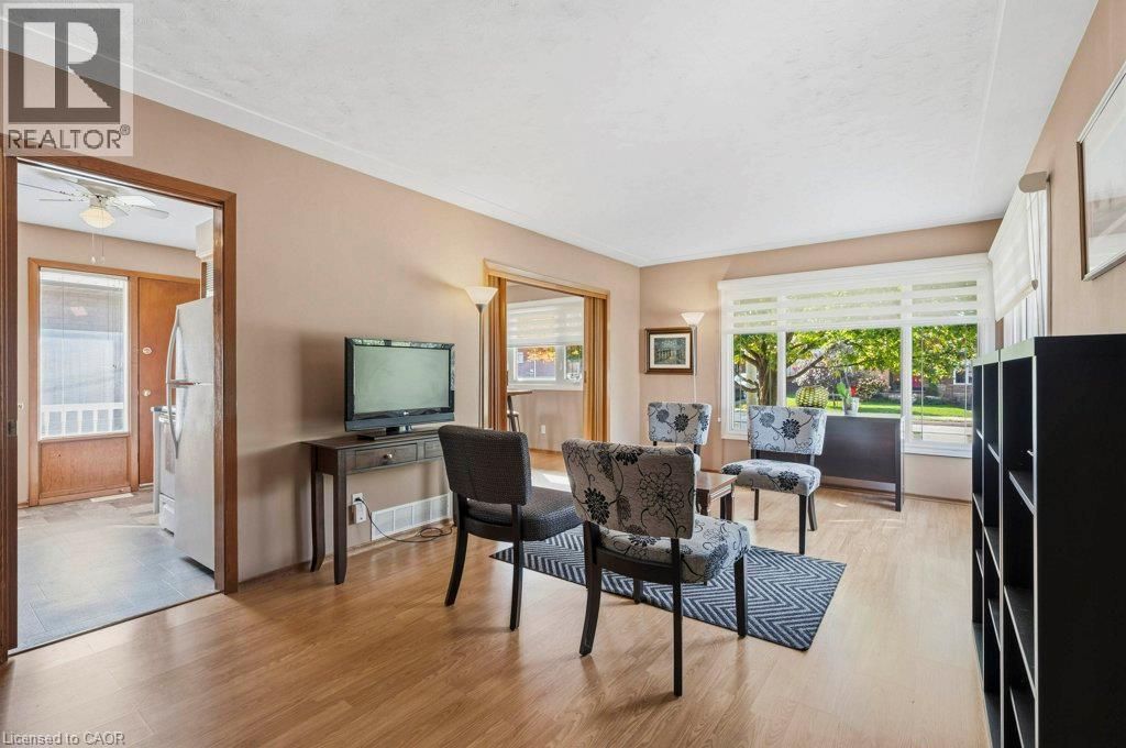 88 Bond Street, Kitchener, Ontario  N2H 4S5 - Photo 6 - 40868907