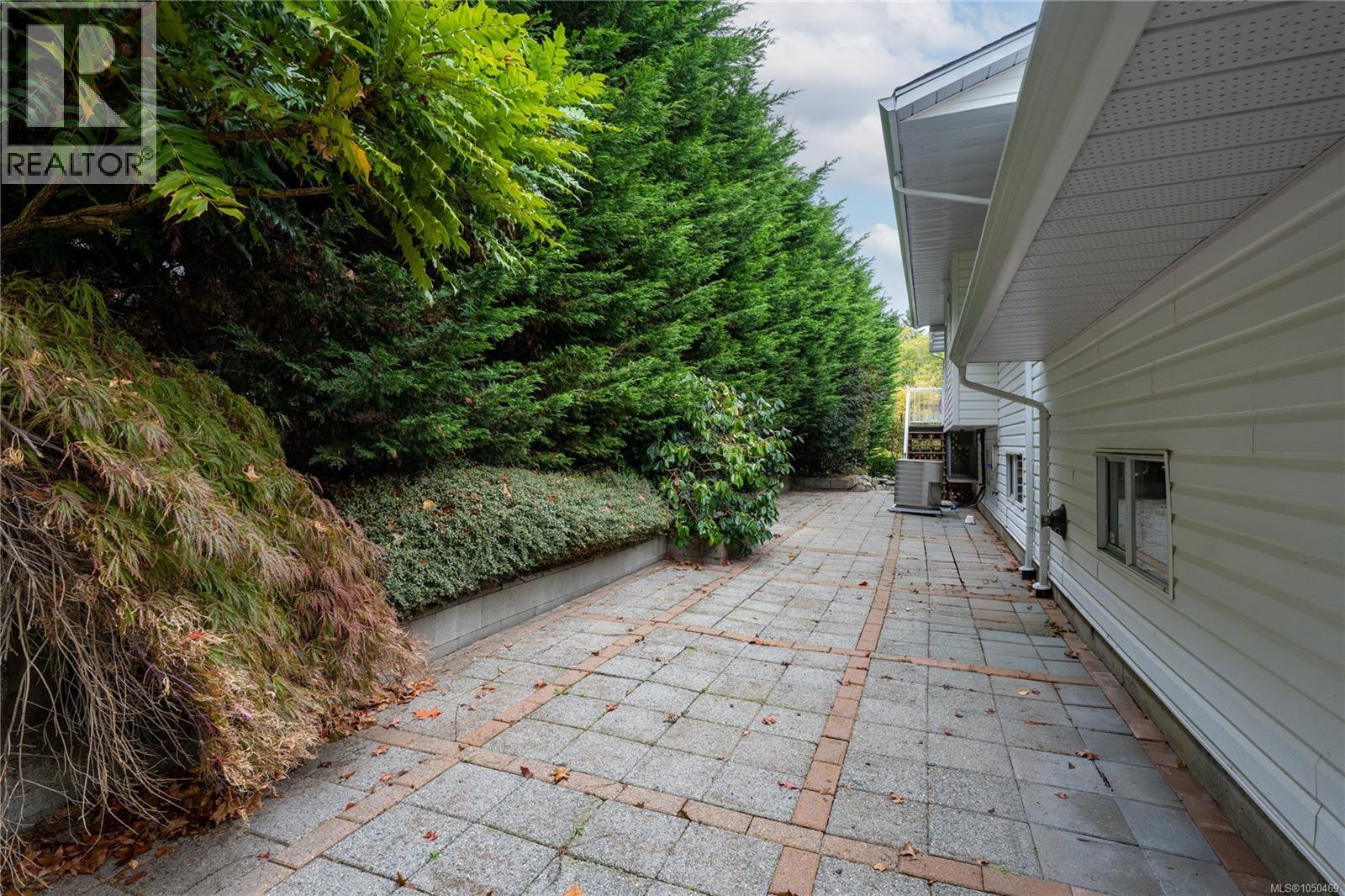 1001 Timberwood Dr