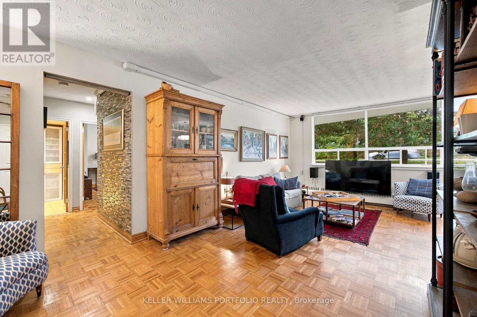 108 - 100 Coe Hill Drive, Toronto, Ontario  M6S 3E1 - Photo 1 - W14081924