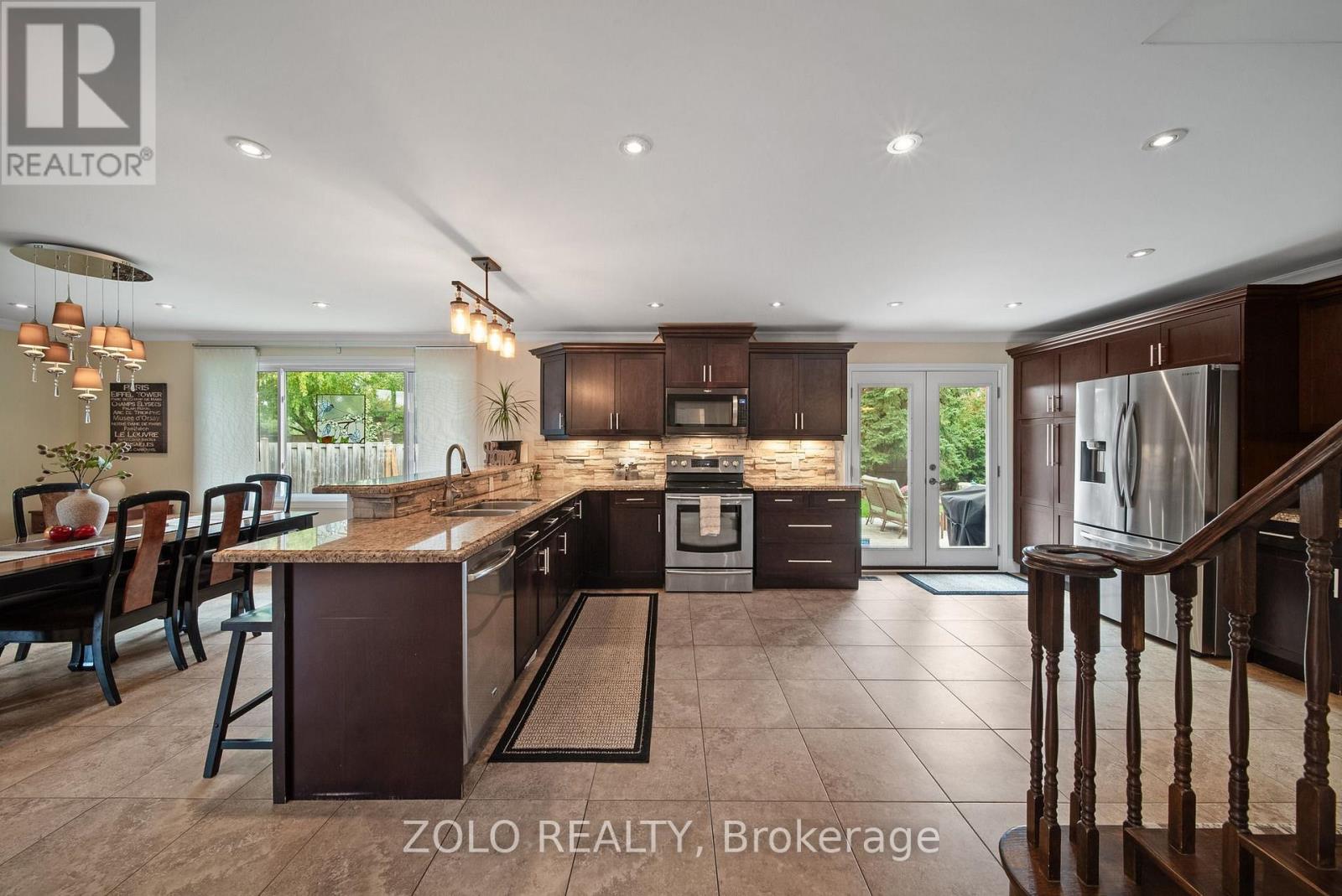 6911b Hickling Crescent, Mississauga, Ontario  L5N 5B1 - Photo 13 - W14081932