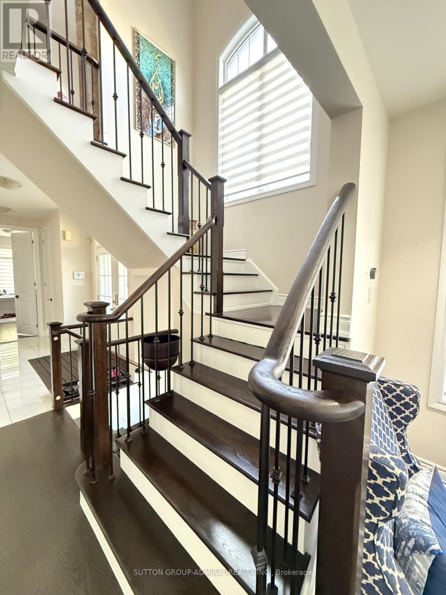 33 Elysian Fields Circle, Brampton, Ontario  L6Y 6E8 - Photo 10 - W14082036