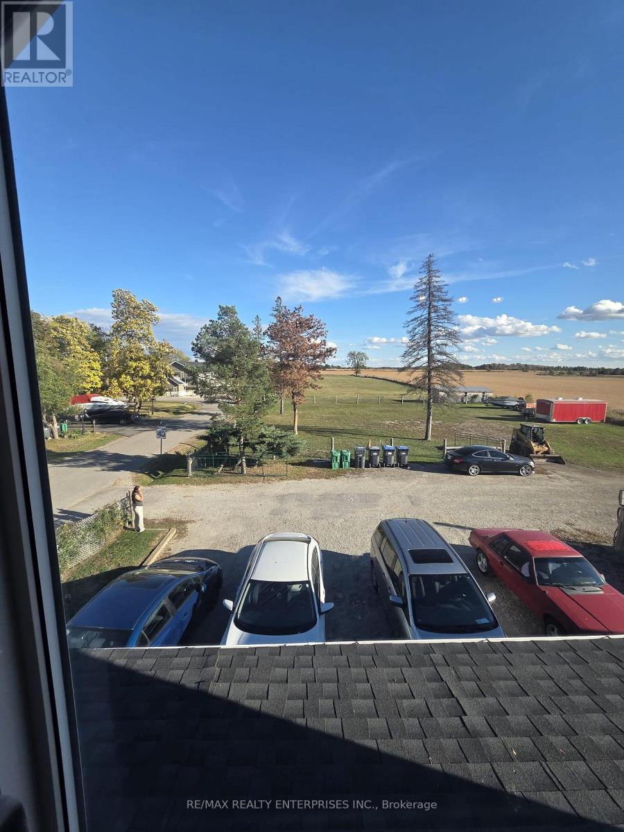8 VICTORIA STREET E Caledon Ontario Canada L7C0C5 3