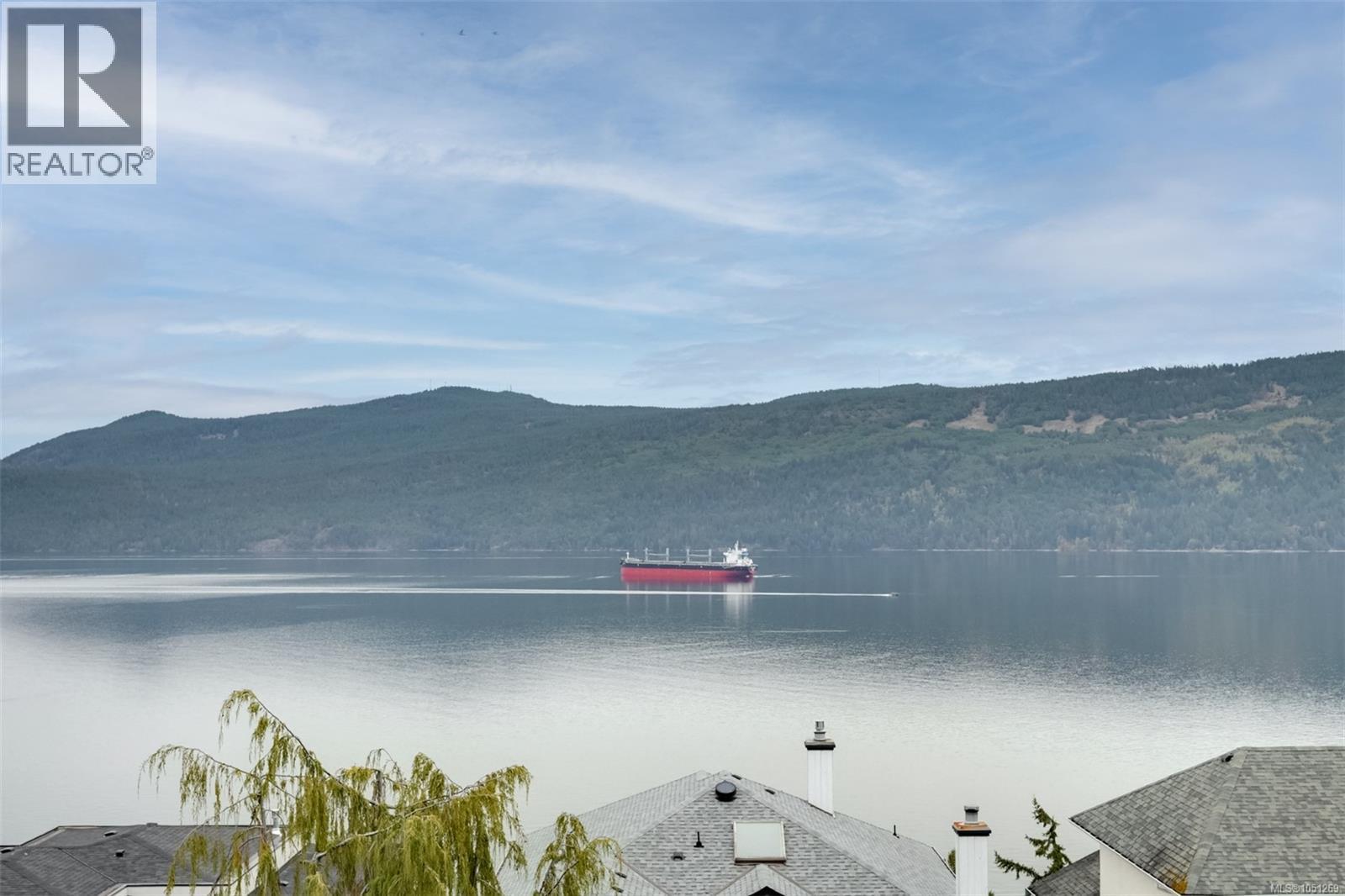 543 Marine View