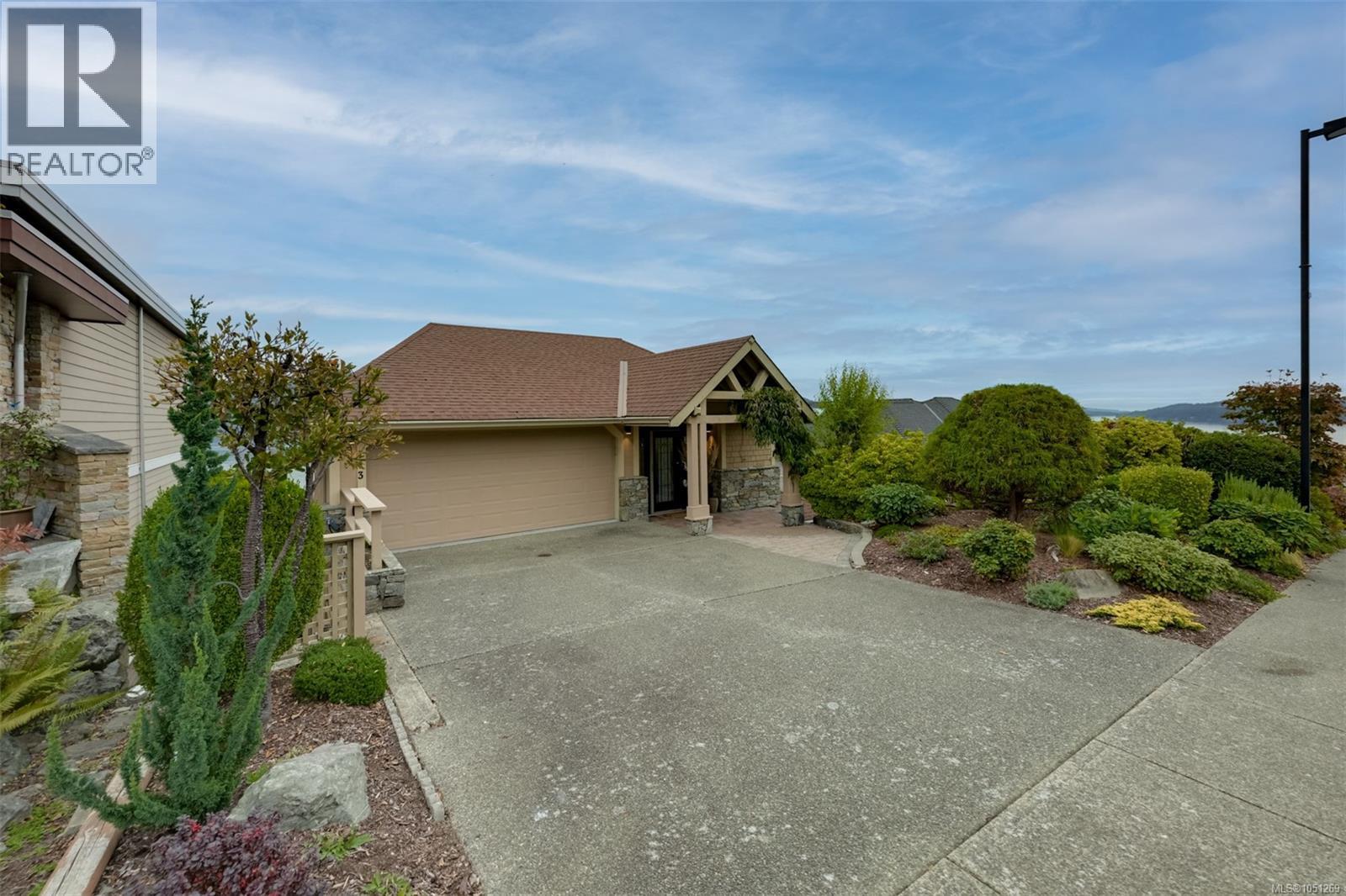 543 Marine View