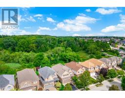 84 MEADOWBANK DRIVE, Hamilton, Ontario