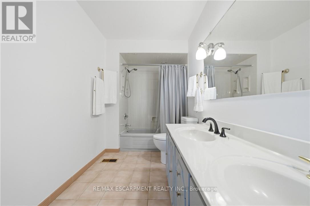 24 West 32nd Street, Hamilton, Ontario  L9C 5G6 - Photo 24 - X14082124