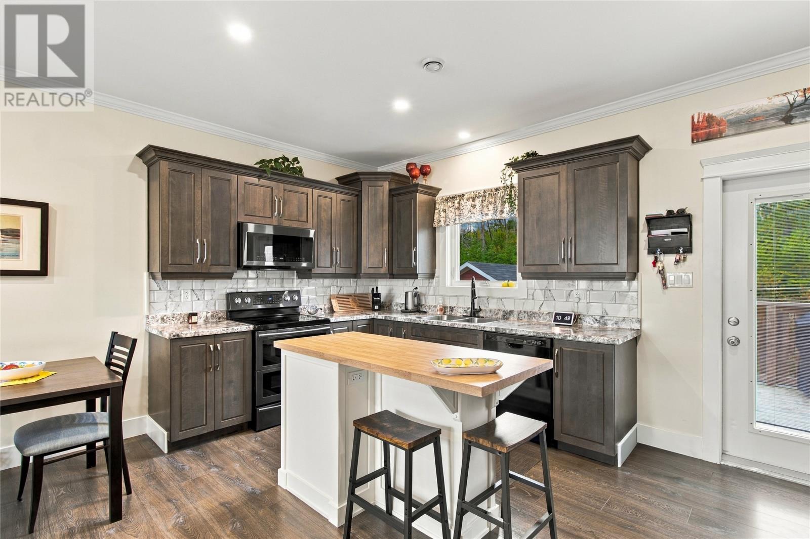 19 Dennis' Road, Conception Bay South — photo 10