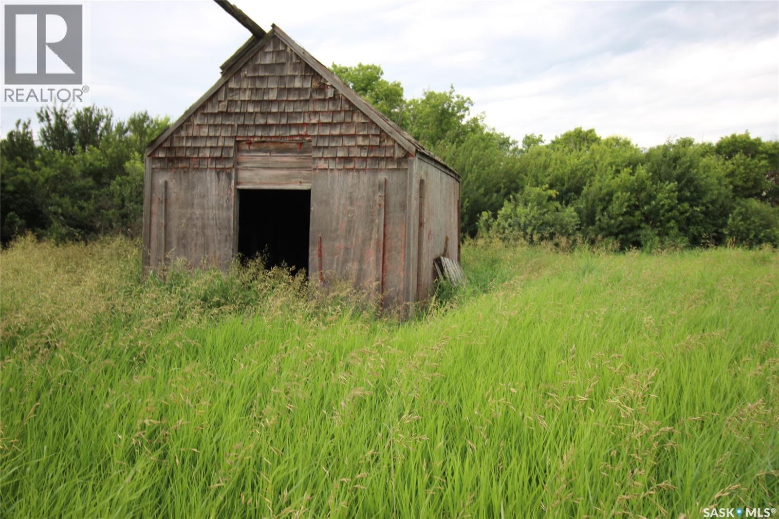 Bone Creek Homestead, Bone Creek Rm No. 108, Saskatchewan  S0N 2M0 - Photo 15 - SK051196