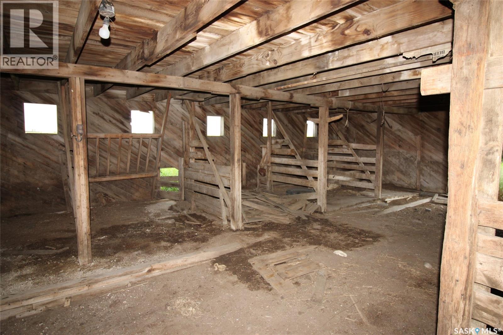 Bone Creek Homestead, Bone Creek Rm No. 108, Saskatchewan  S0N 2M0 - Photo 6 - SK051196
