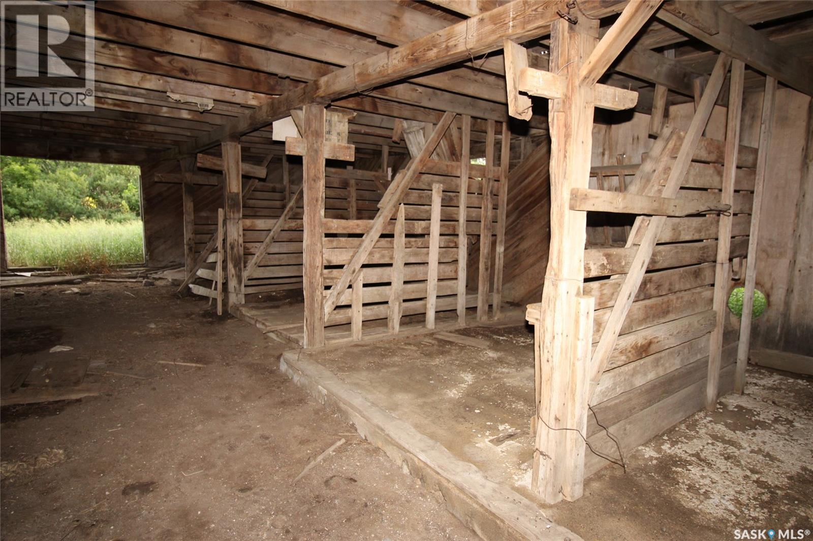 Bone Creek Homestead, Bone Creek Rm No. 108, Saskatchewan  S0N 2M0 - Photo 9 - SK051196