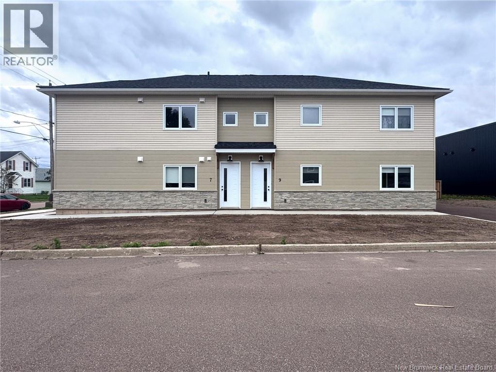 42 Winnipeg Street, Moncton, New Brunswick  E1C 7C4 - Photo 1 - NB147725