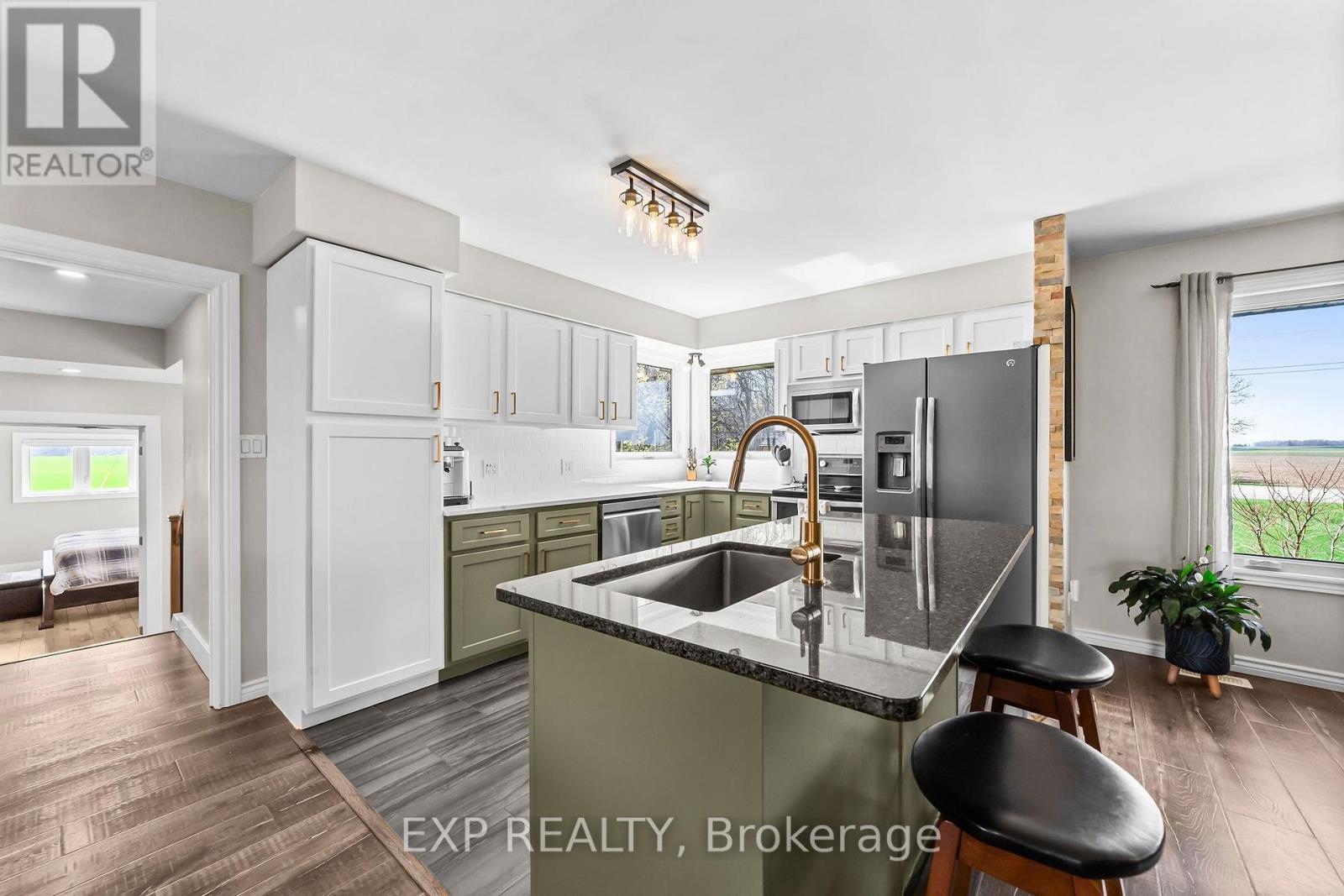 9221 Hickory Drive, Strathroy-Caradoc, Ontario  N7G 3H3 - Photo 12 - X14082224