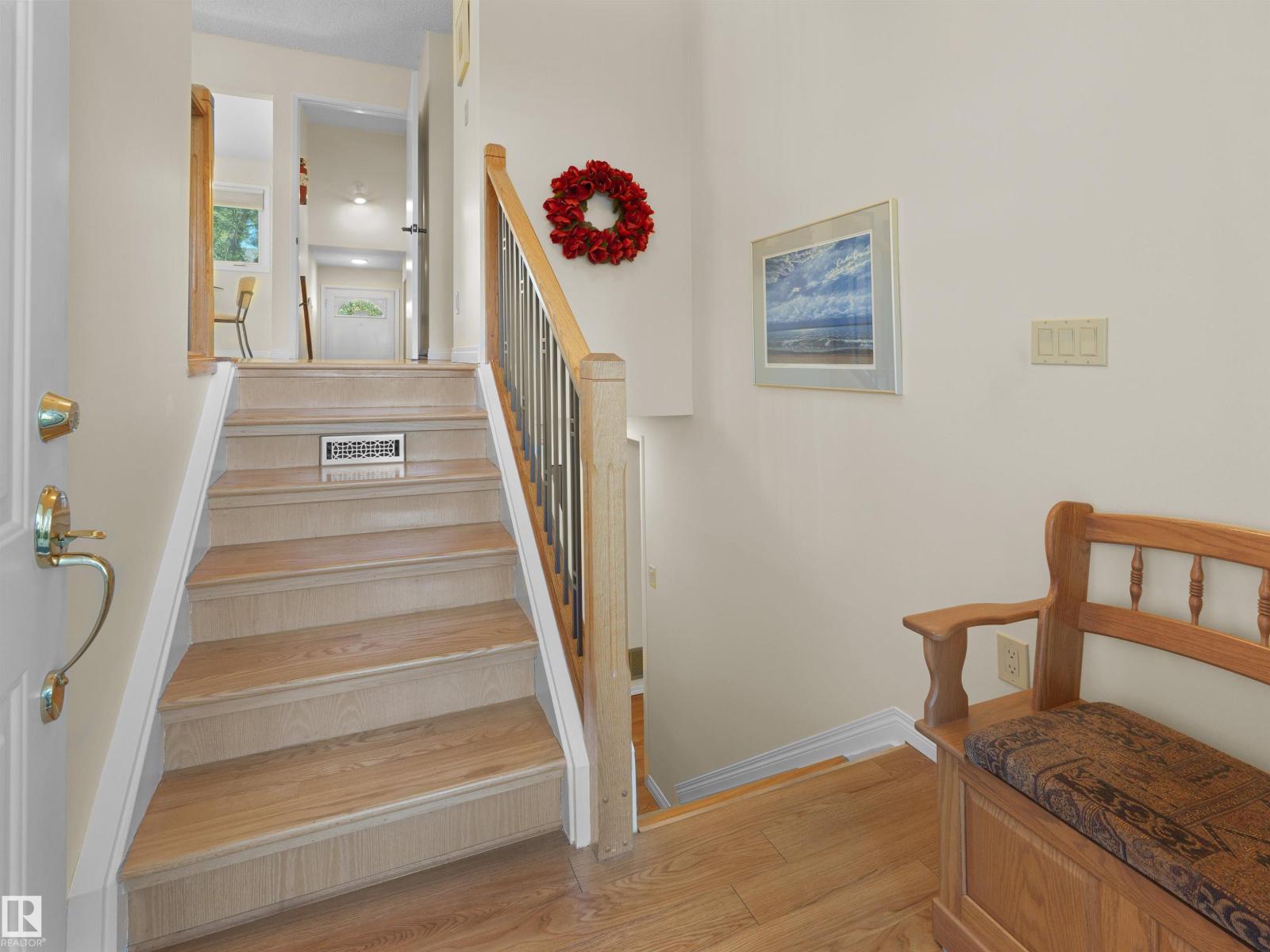 28 WESTRIDGE CR NW