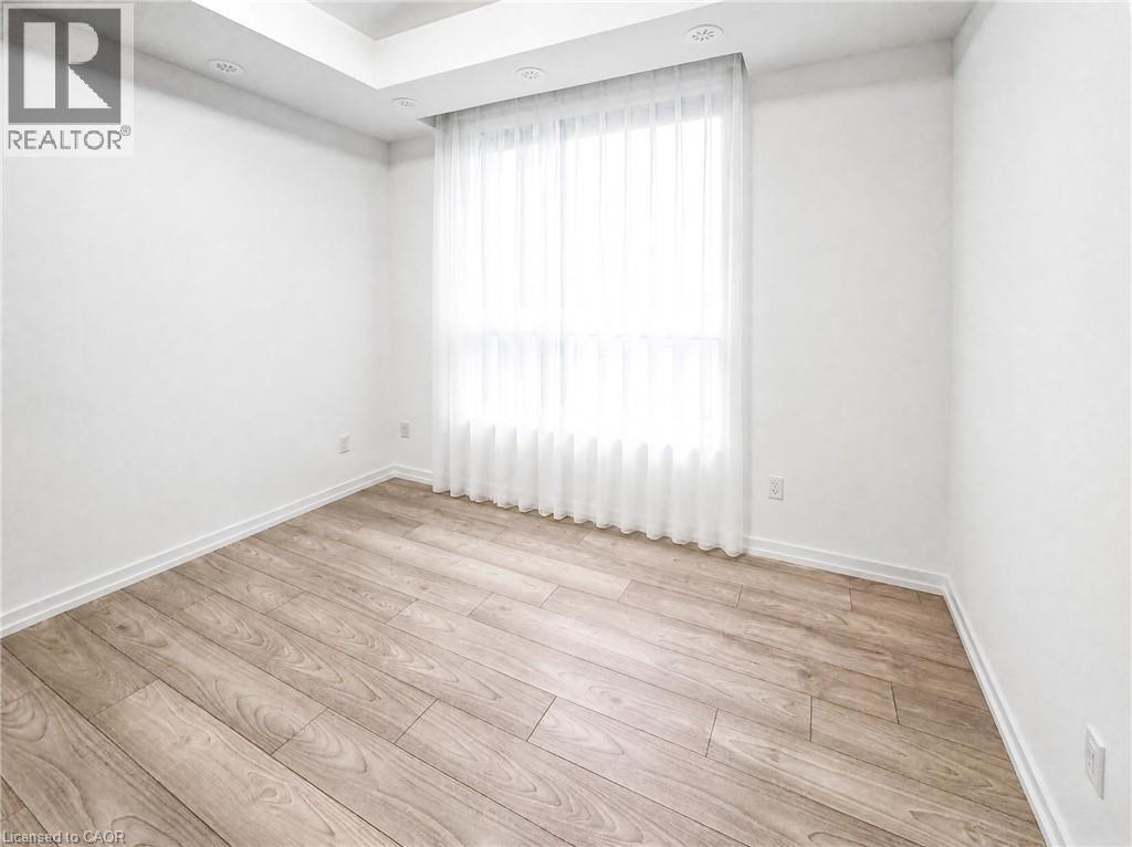 17 Lytham Green Circle Unit# 27, Newmarket, Ontario  L3Y 0H4 - Photo 5 - 40865764