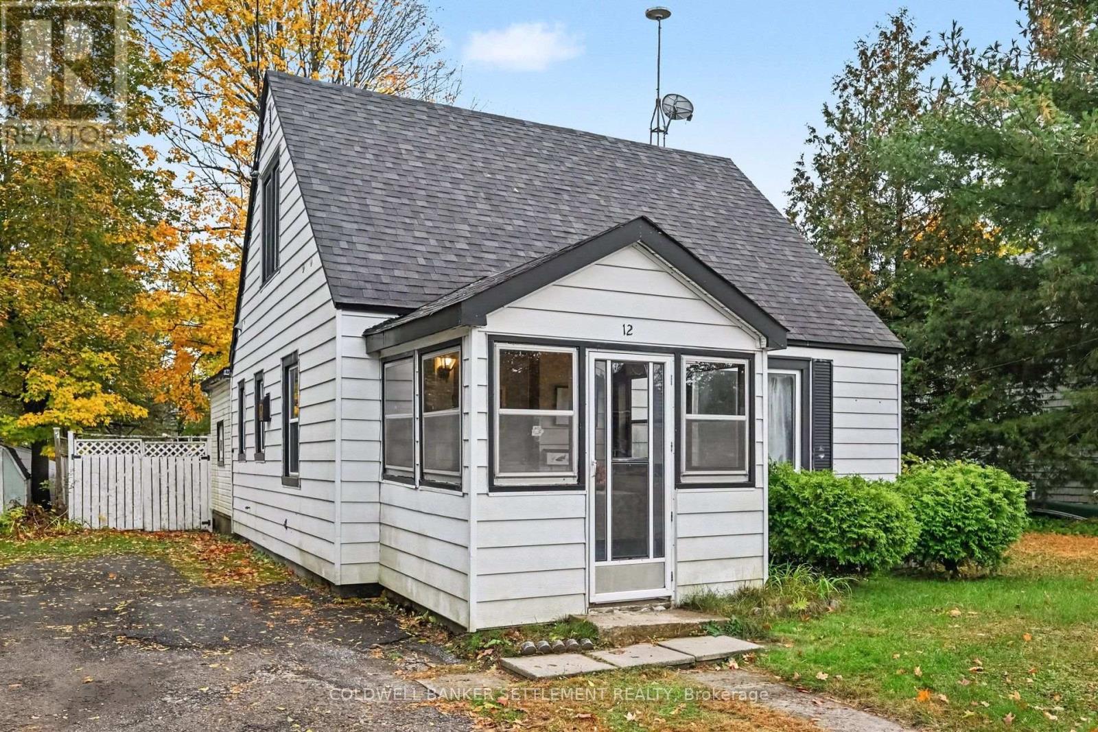 12 Cockburn Street, Perth, Ontario