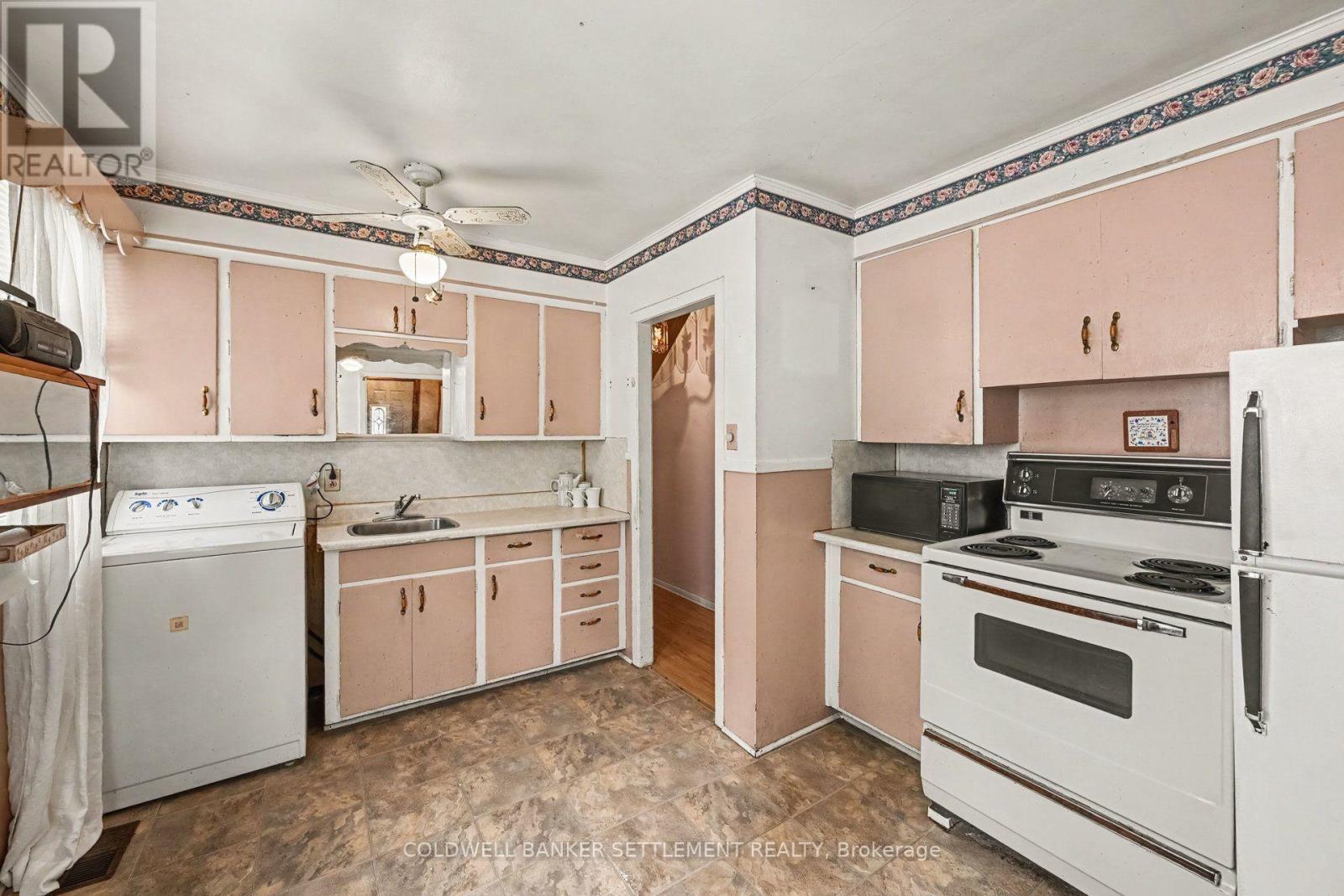 12 Cockburn Street, Perth, Ontario  K7H 2A7 - Photo 13 - X14082234