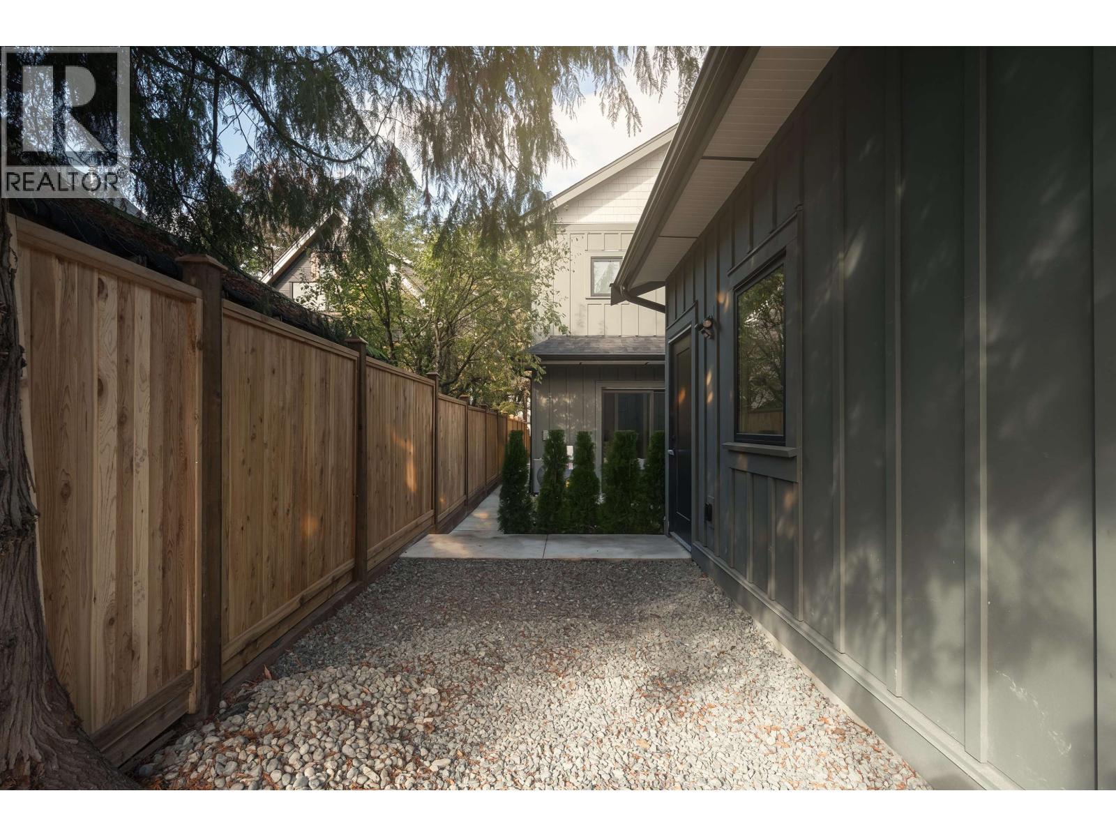 2 1376 E 11th Avenue, Vancouver, British Columbia  V5N 1Y5 - Photo 28 - R3175654
