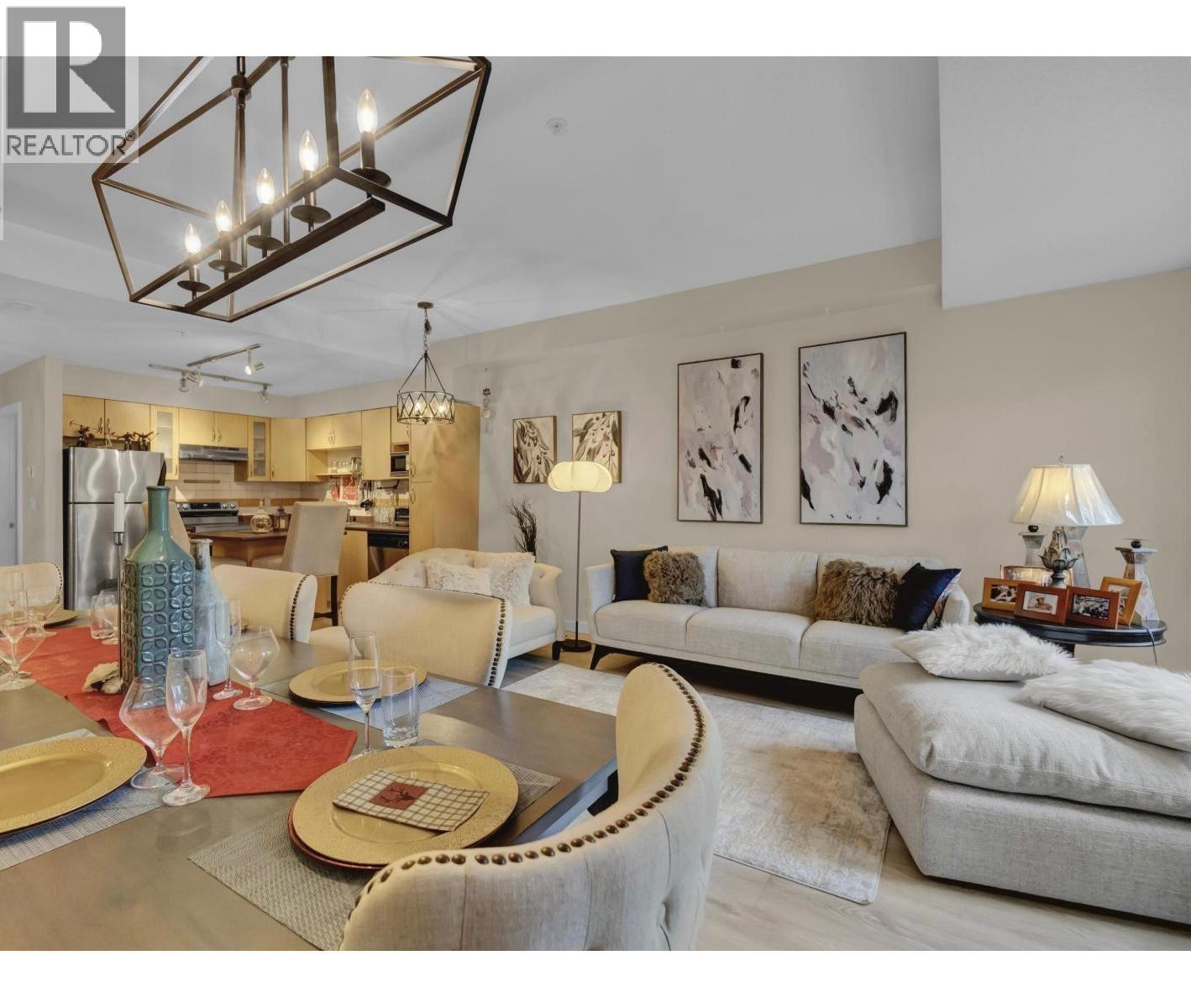 111 160 SHORELINE CIRCLE, vancouver, British Columbia
