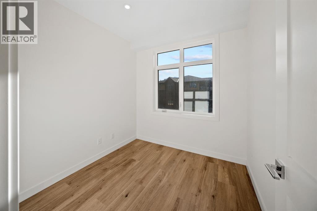 310, 10 Cascade Ridge