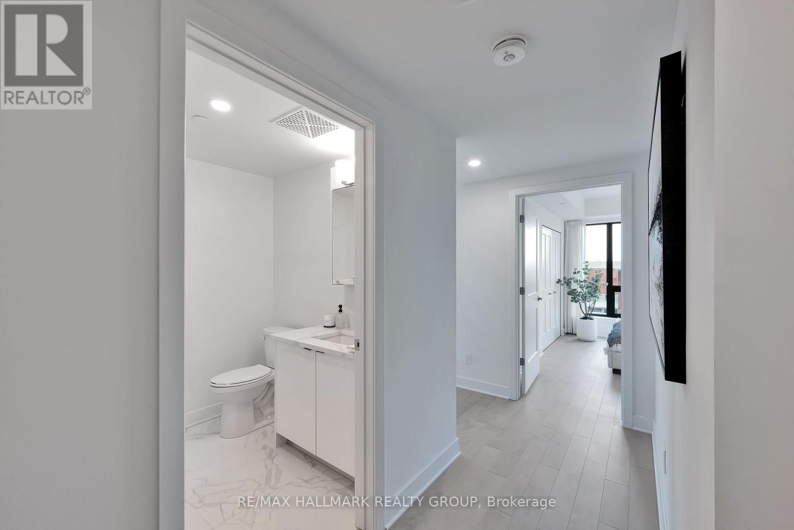 2202 - 180 George Street, Ottawa, Ontario  K1N 0G8 - Photo 2 - X14032412