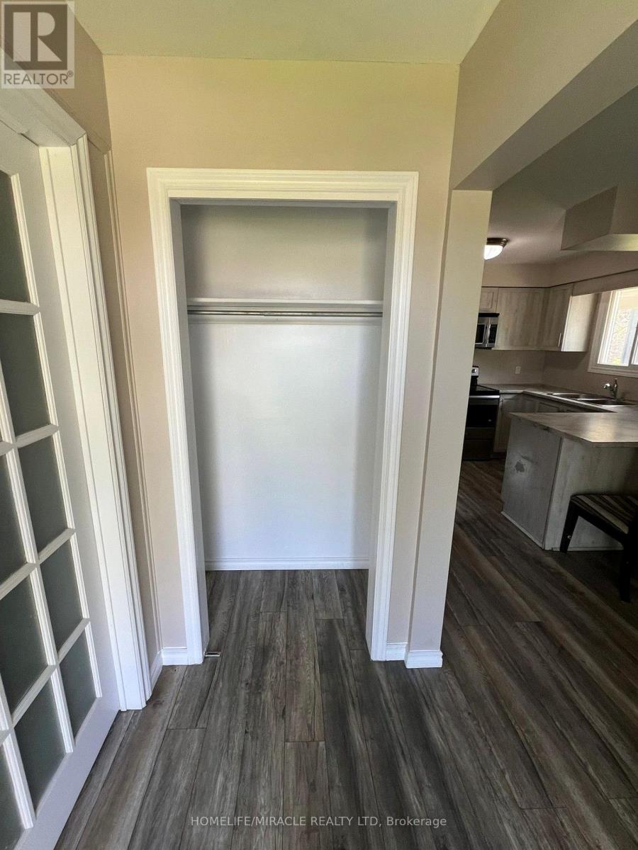 Upper - 10 Trelawn Parkway, Welland, Ontario  L3C 1W3 - Photo 2 - X14081206