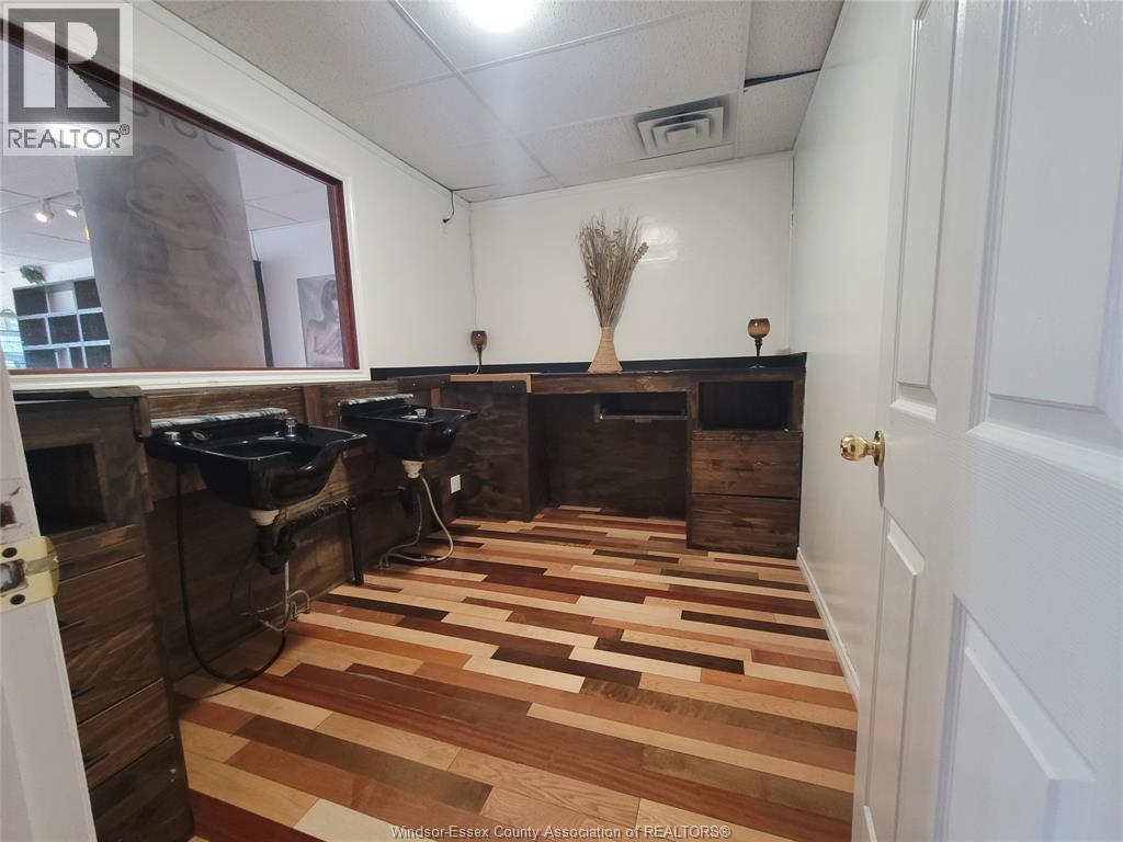 4776 Wyandotte Street East, Windsor, Ontario  N8Y 1H7 - Photo 27 - 26025342