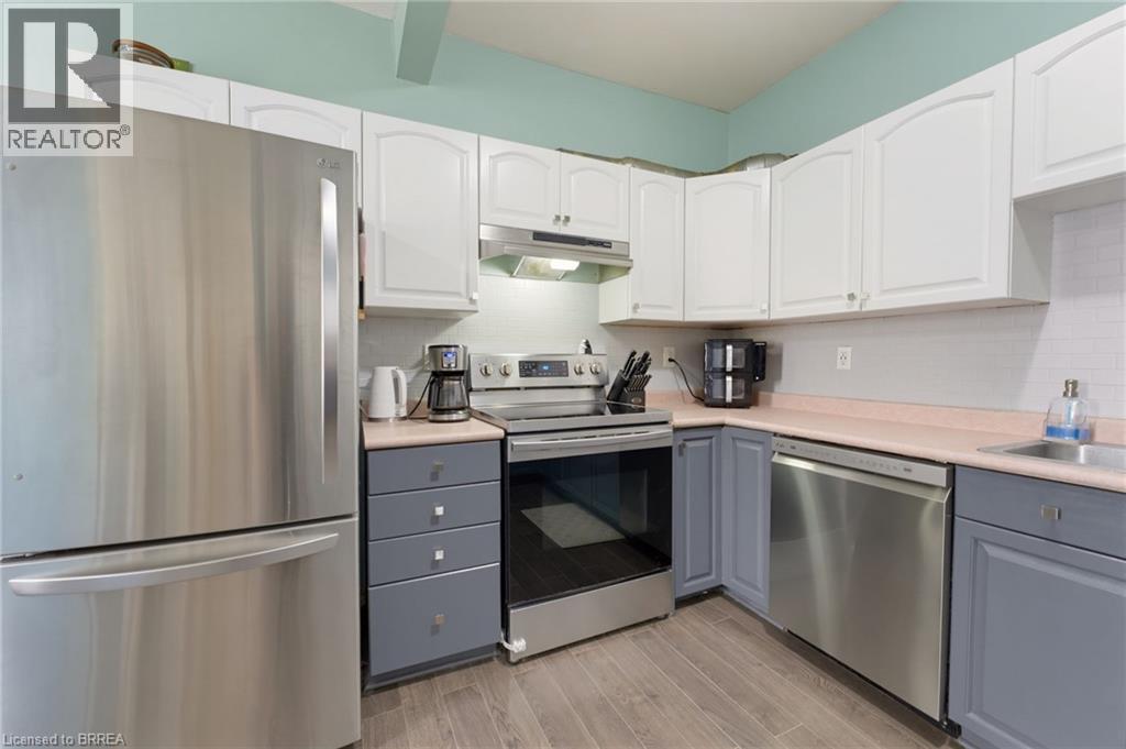 252 Dundas Street, Woodstock, Ontario  N4S 1B1 - Photo 7 - 40871558