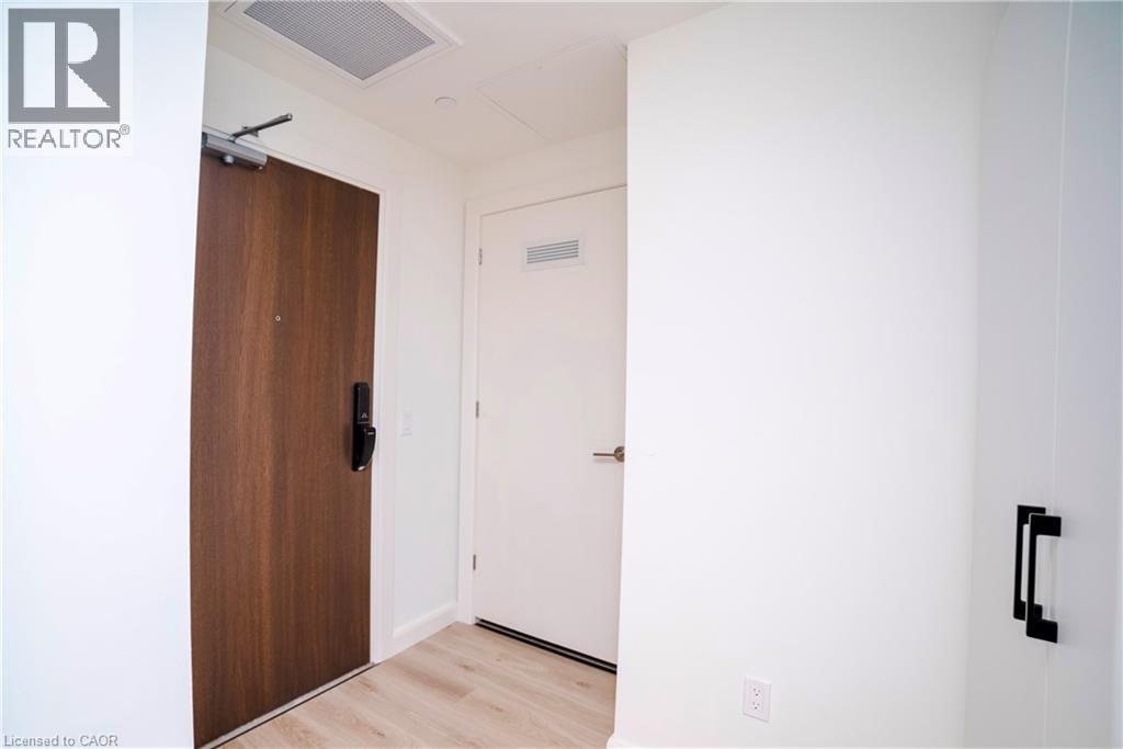 741 King Street W Unit# 1807, Kitchener, Ontario  N2G 1E5 - Photo 4 - 40870540