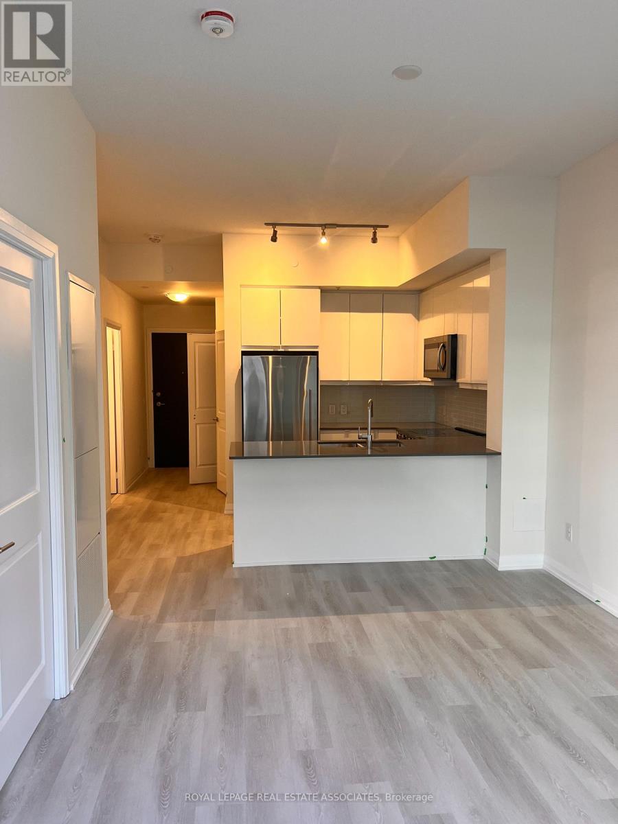 1028 - 3270 Sheppard Avenue E, Toronto, Ontario  M1T 3K3 - Photo 4 - E14082278
