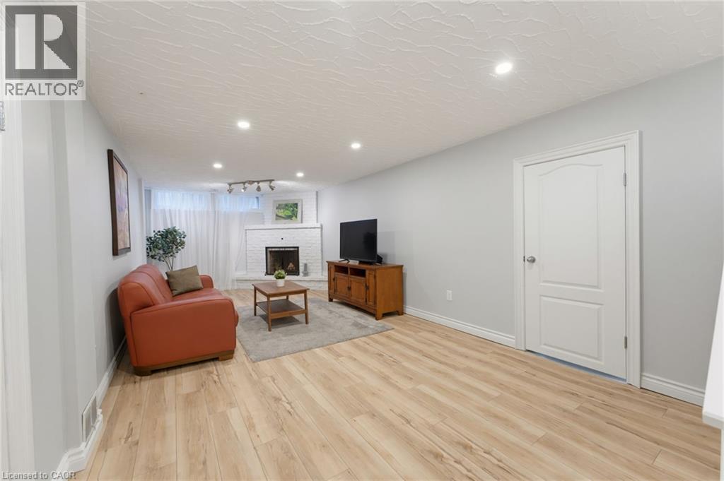239 Carson Drive, Kitchener, Ontario  N2B 3H6 - Photo 28 - 40871538
