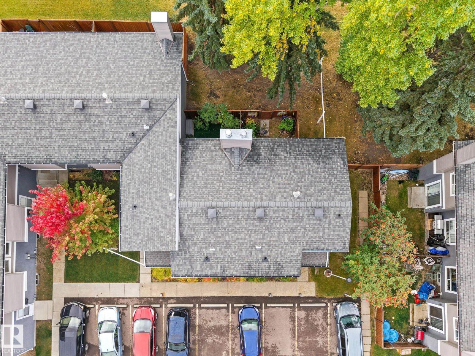 582 LAKEWOOD RD N NW