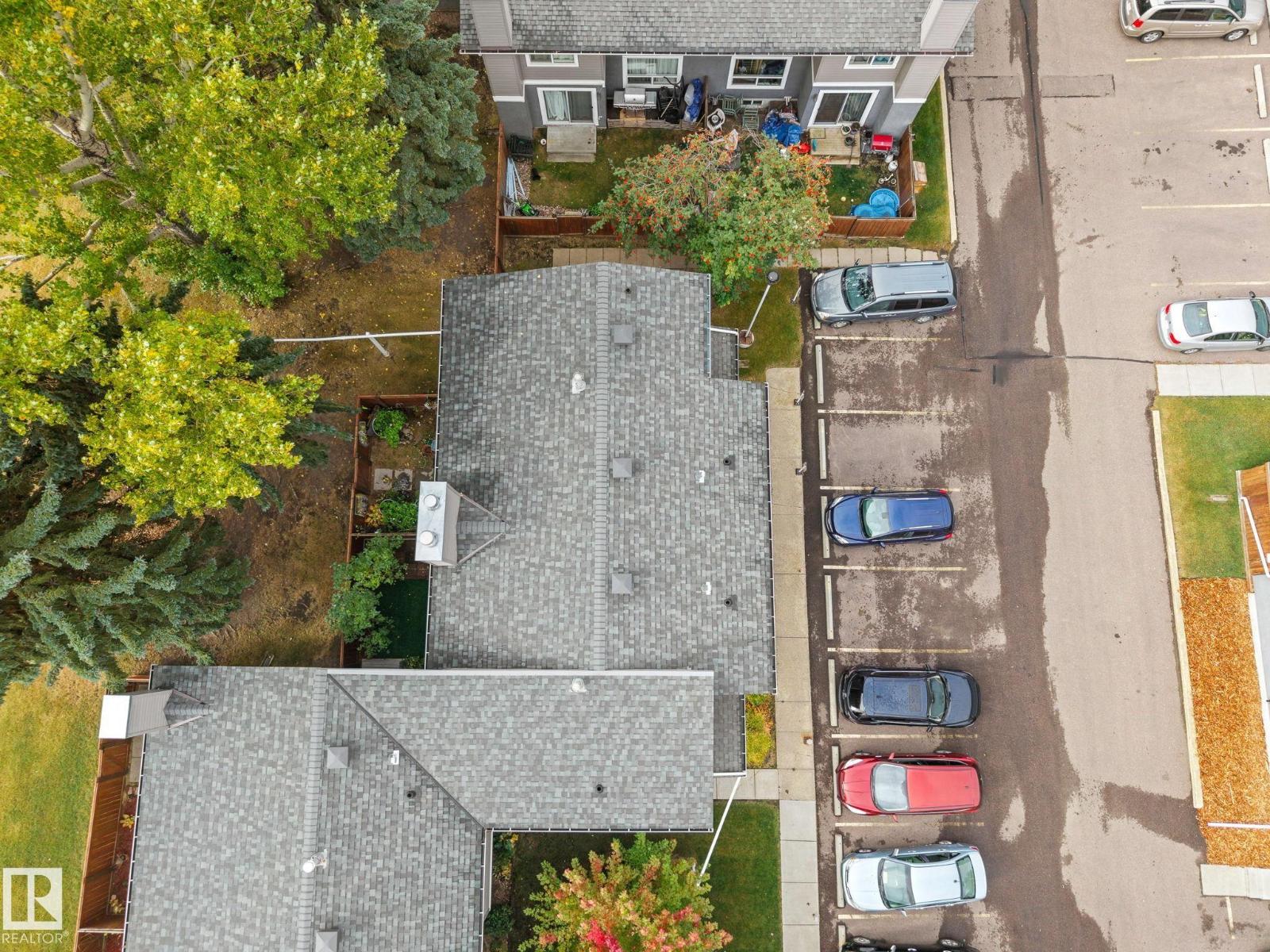 582 LAKEWOOD RD N NW