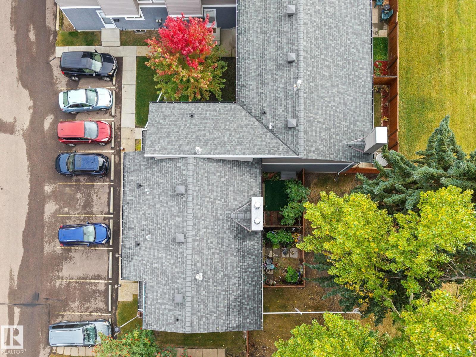 582 LAKEWOOD RD N NW