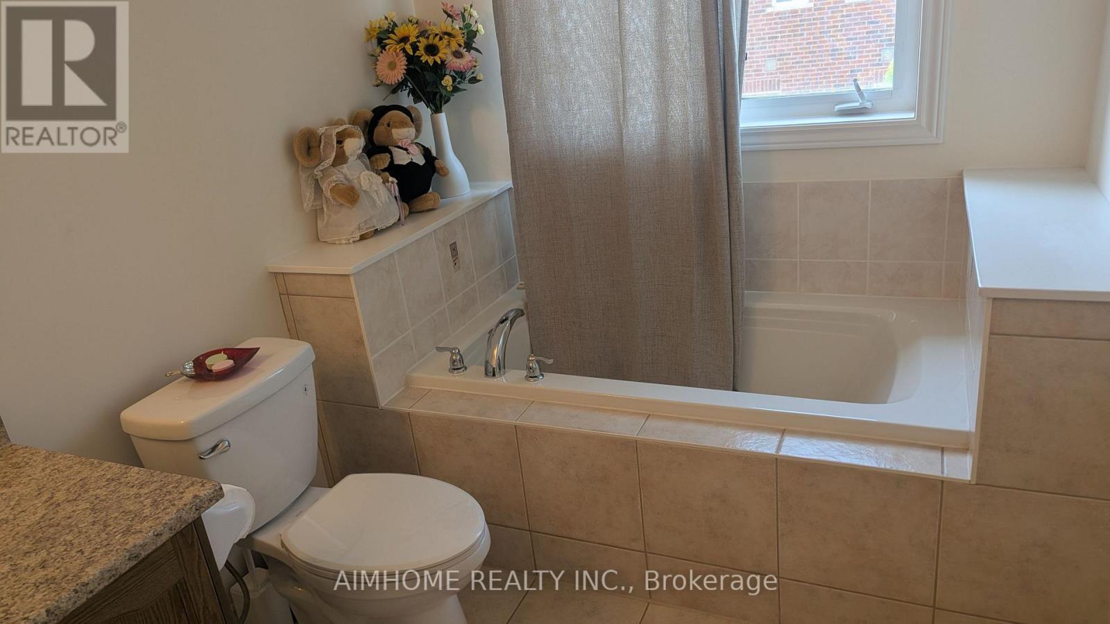 34 Stoots Street, Markham, Ontario  L6E 0N5 - Photo 7 - N14082214