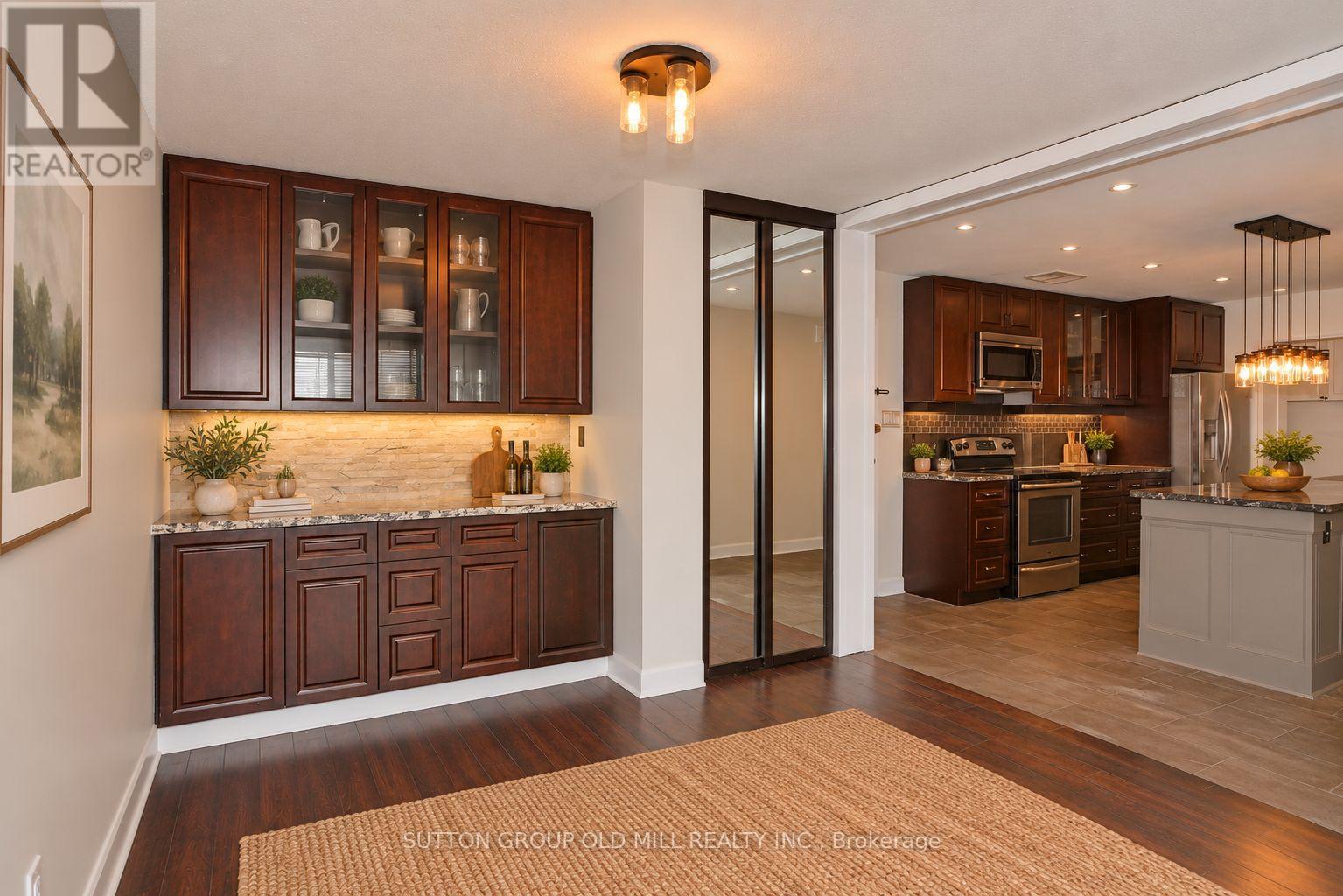 2302 - 370 Dixon Road, Toronto, Ontario  M9R 1T2 - Photo 3 - W14082194