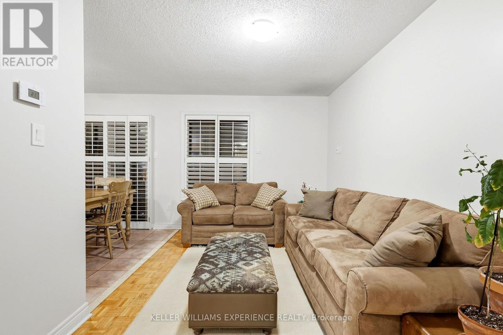 13 Katrina Court, Toronto, Ontario  M6L 3G3 - Photo 8 - W14082264