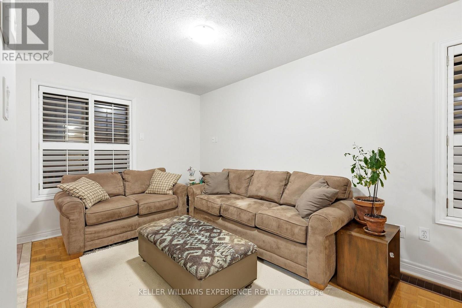 13 Katrina Court, Toronto, Ontario  M6L 3G3 - Photo 9 - W14082264