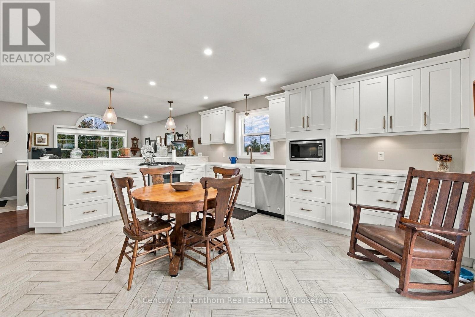 312 Badgley Road, Prince Edward County, Ontario  K0K 1L0 - Photo 16 - X13877628