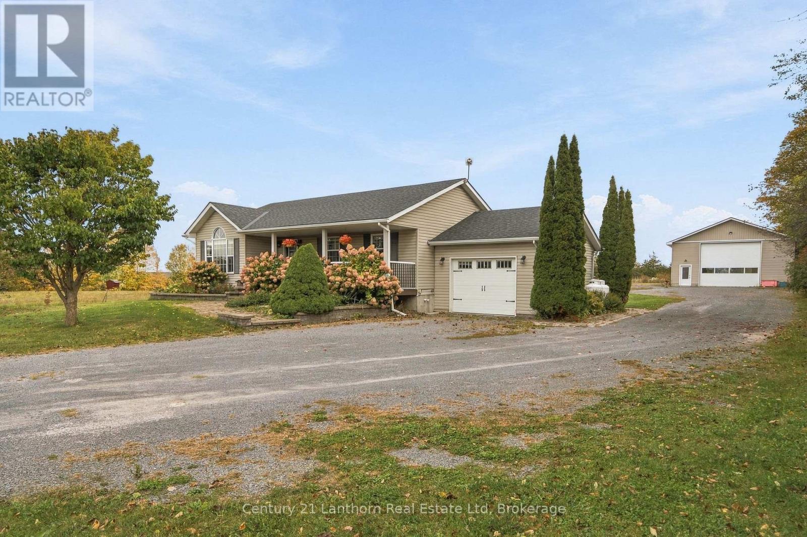312 BADGLEY ROAD, Prince Edward County, Ontario