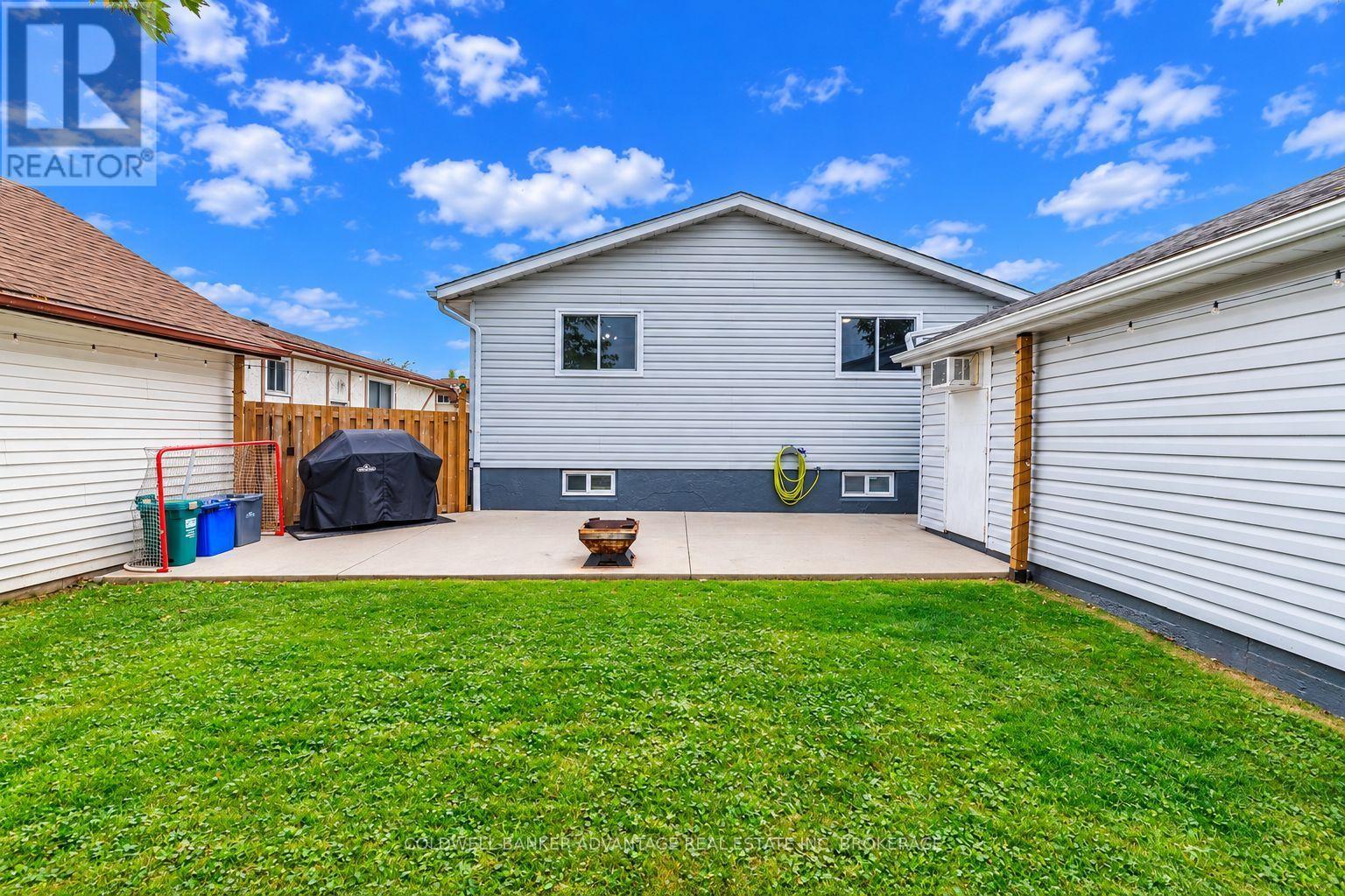 27 Chantal Court, Welland, Ontario  L3B 5V3 - Photo 32 - X14081458