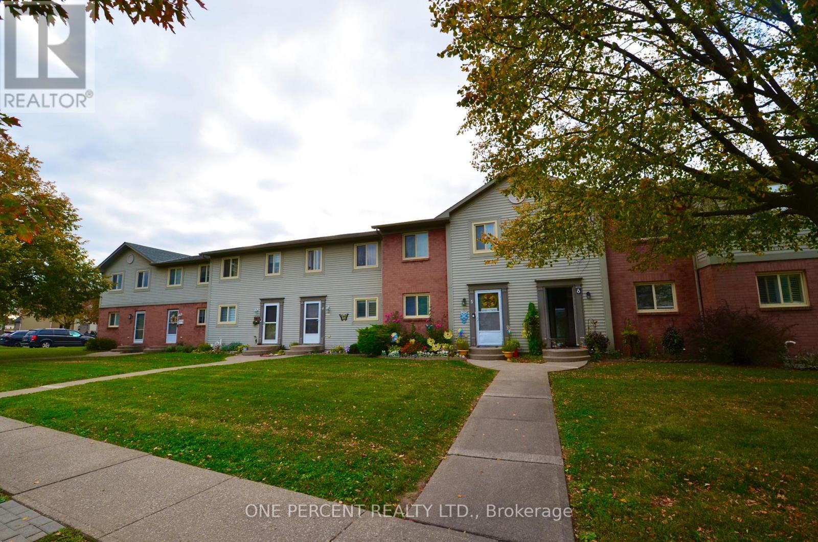 5 - 65 DORCHESTER BOULEVARD, St. Catharines, Ontario