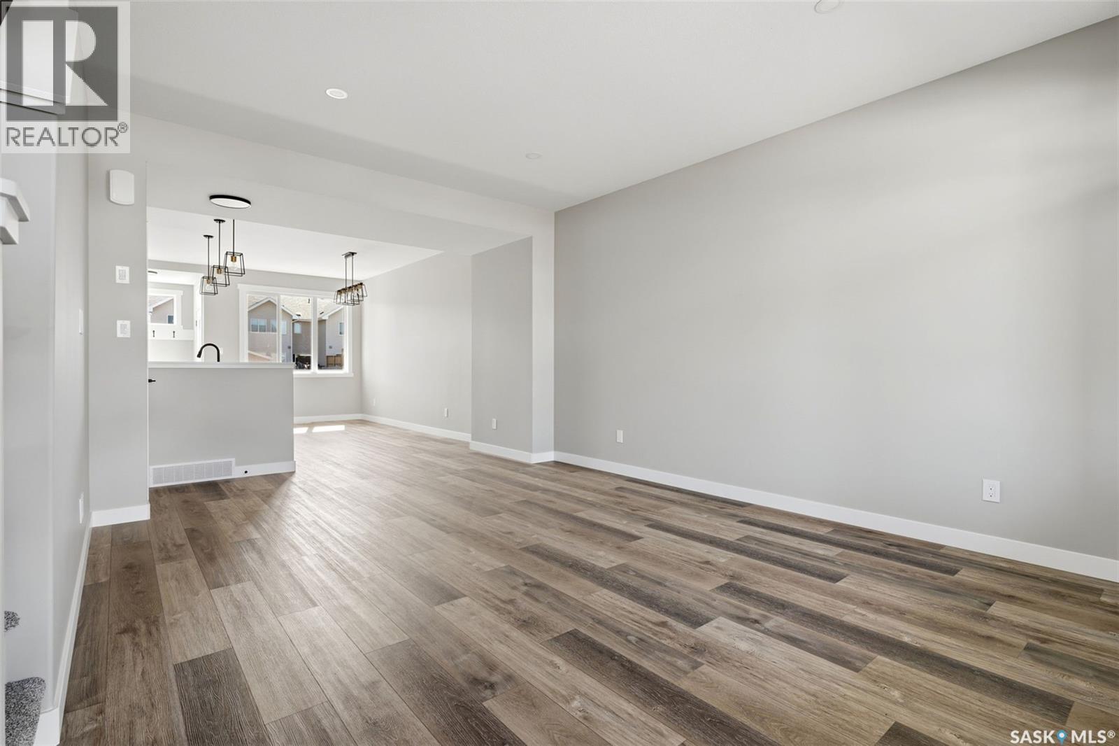 1761 West Market Street, Regina, Saskatchewan  S4Y 0G2 - Photo 9 - SK040776