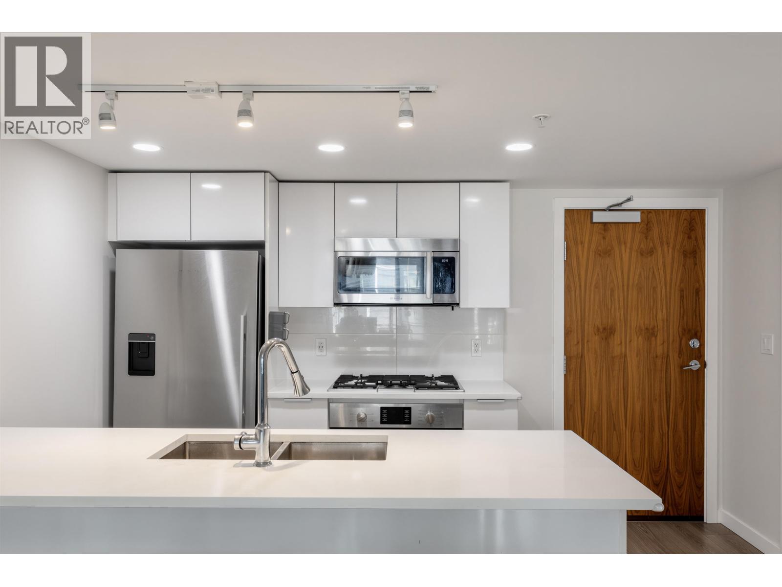 704 3328 CARSCALLEN ROAD