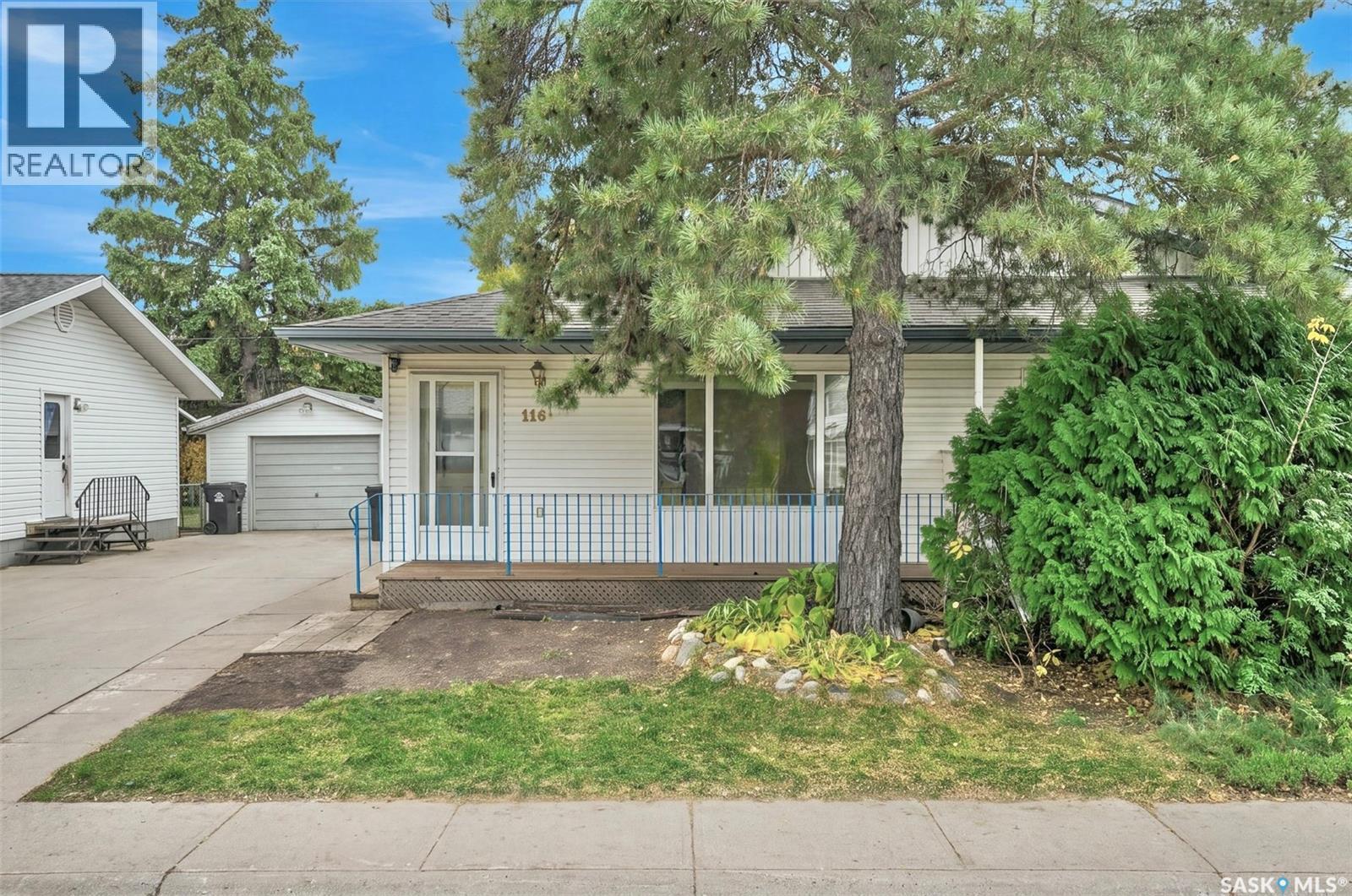 116a 1st Street E, Langham, Saskatchewan  S0K 2L0 - Photo 2 - SK048313