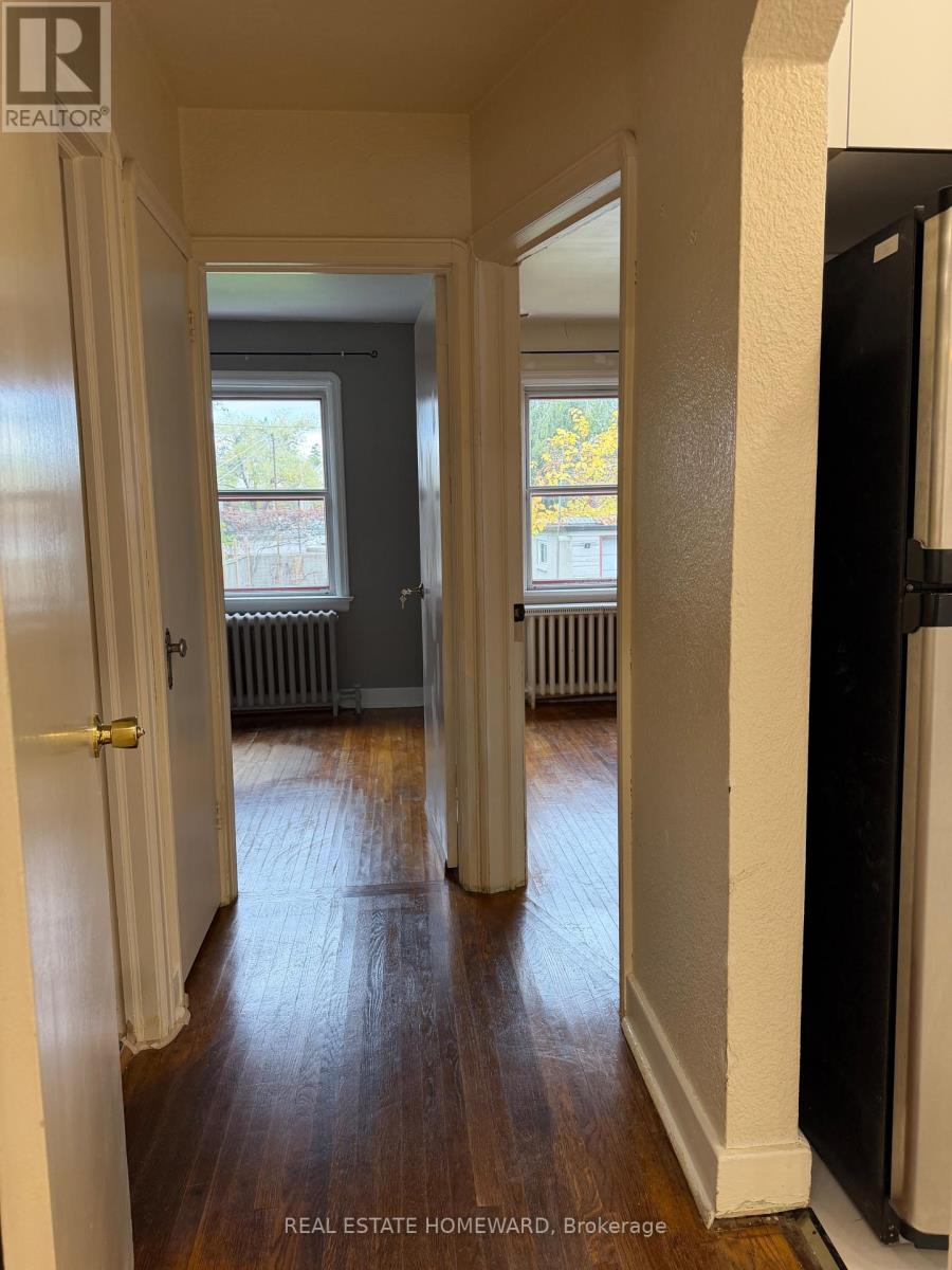 Main - 124 Glencrest Boulevard, Toronto, Ontario  M4B 1L8 - Photo 16 - E13655330