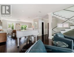 1599 WOODBINE HEIGHTS BOULEVARD, Toronto, Ontario