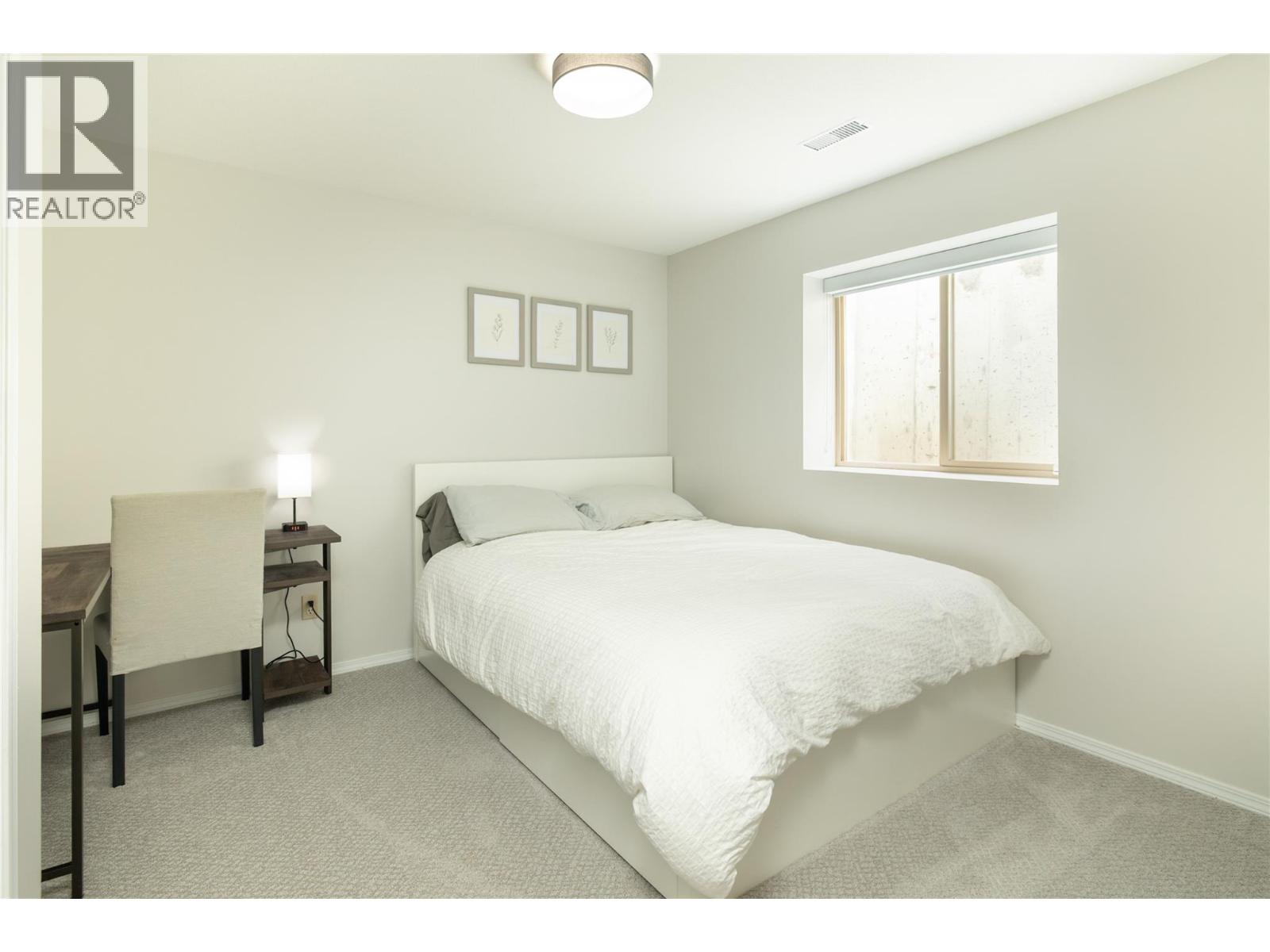 319 Mccarren Avenue, Kelowna, British Columbia  V1W 5A6 - Photo 38 - 10403069