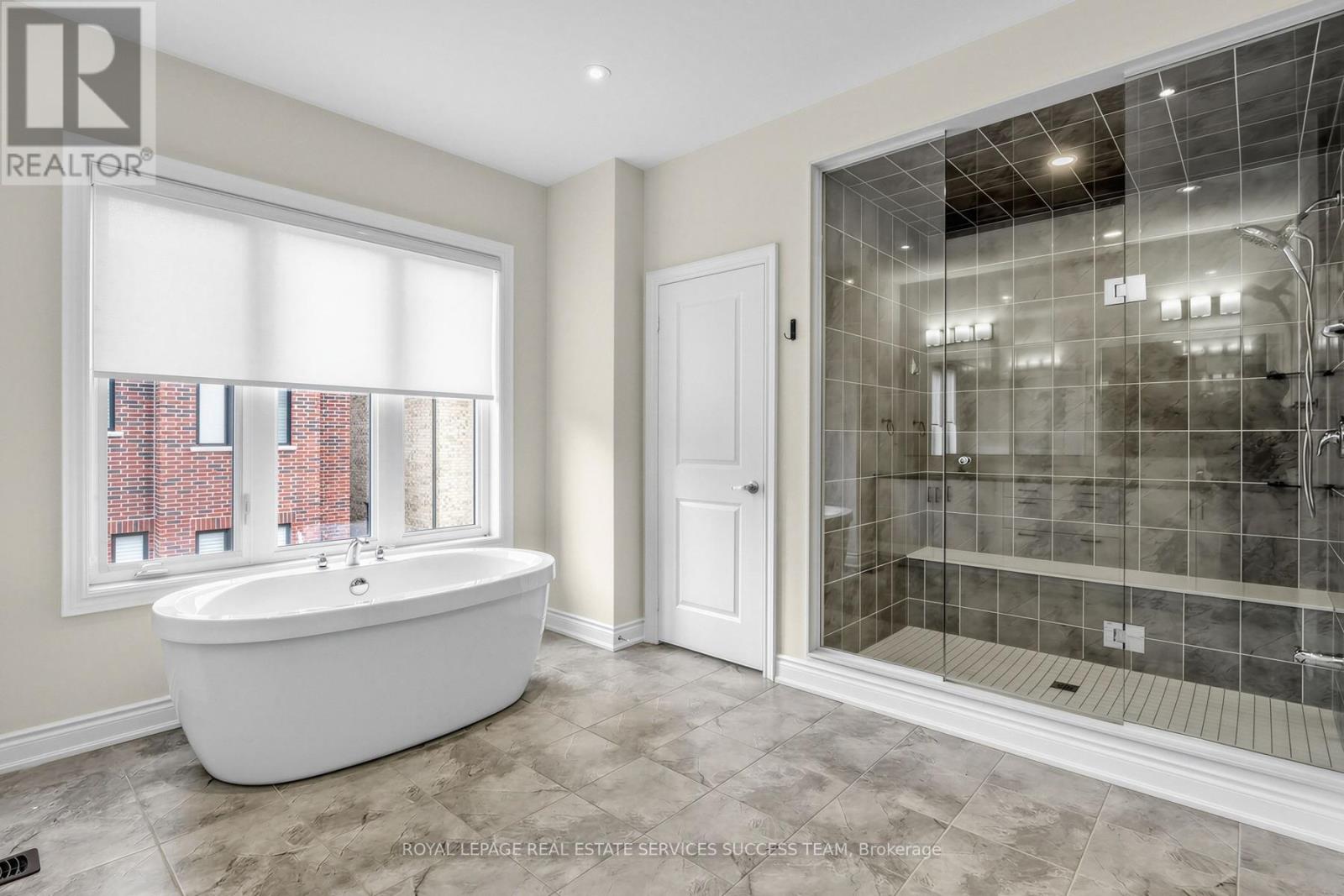 1192 Stag Hollow, Oakville, Ontario  L6M 5M4 - Photo 12 - W14027424