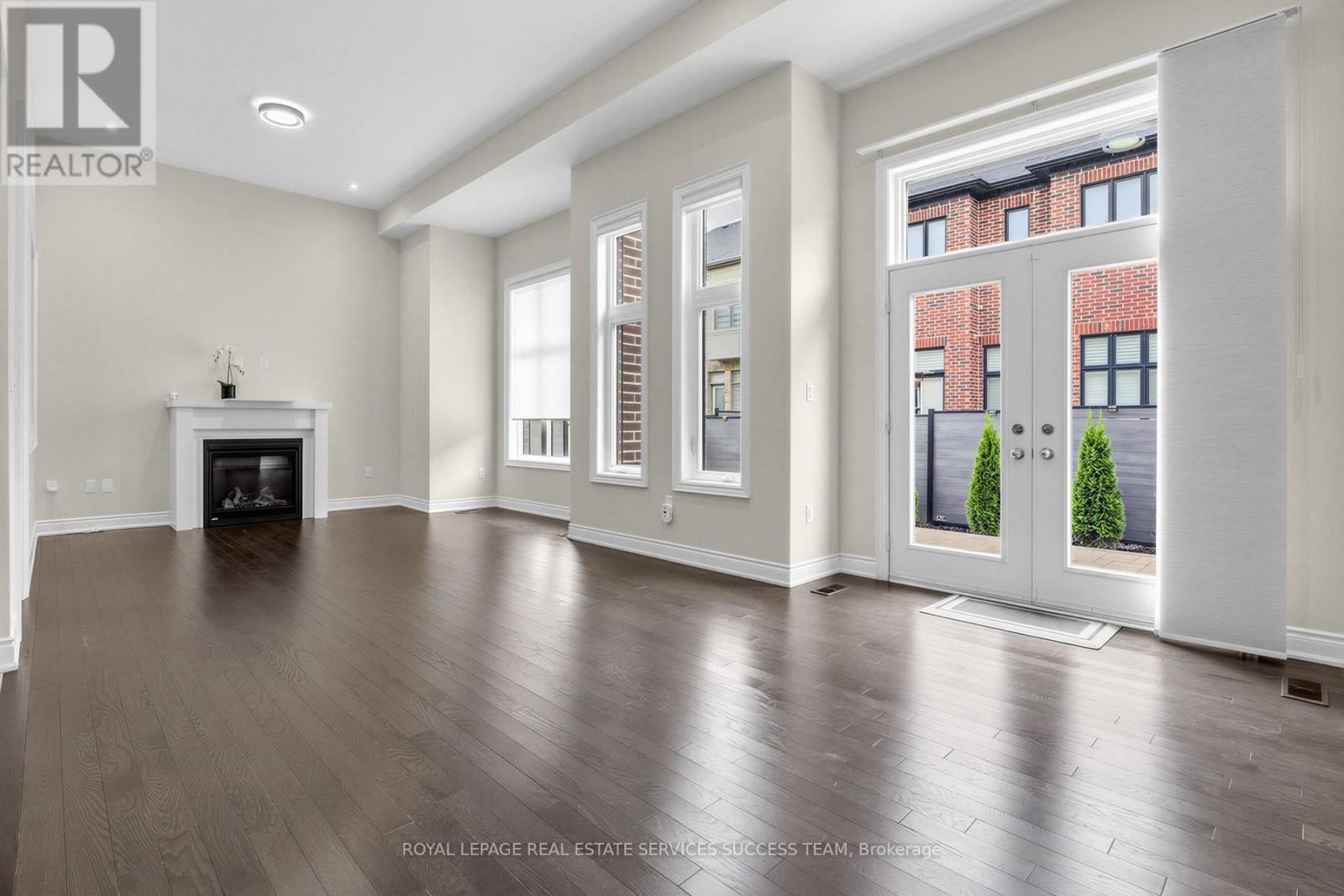 1192 Stag Hollow, Oakville, Ontario  L6M 5M4 - Photo 3 - W14027424